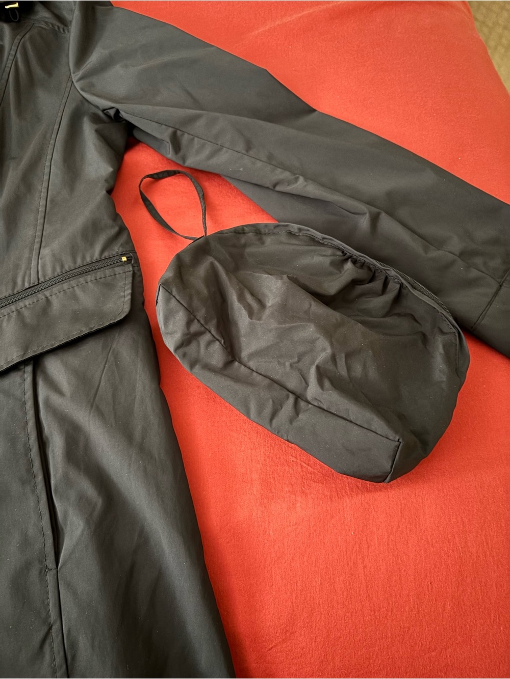 Cole Haan Signature Black Packable Rain Jacket with Pouch LIKE NEW - Picture 10 of 12